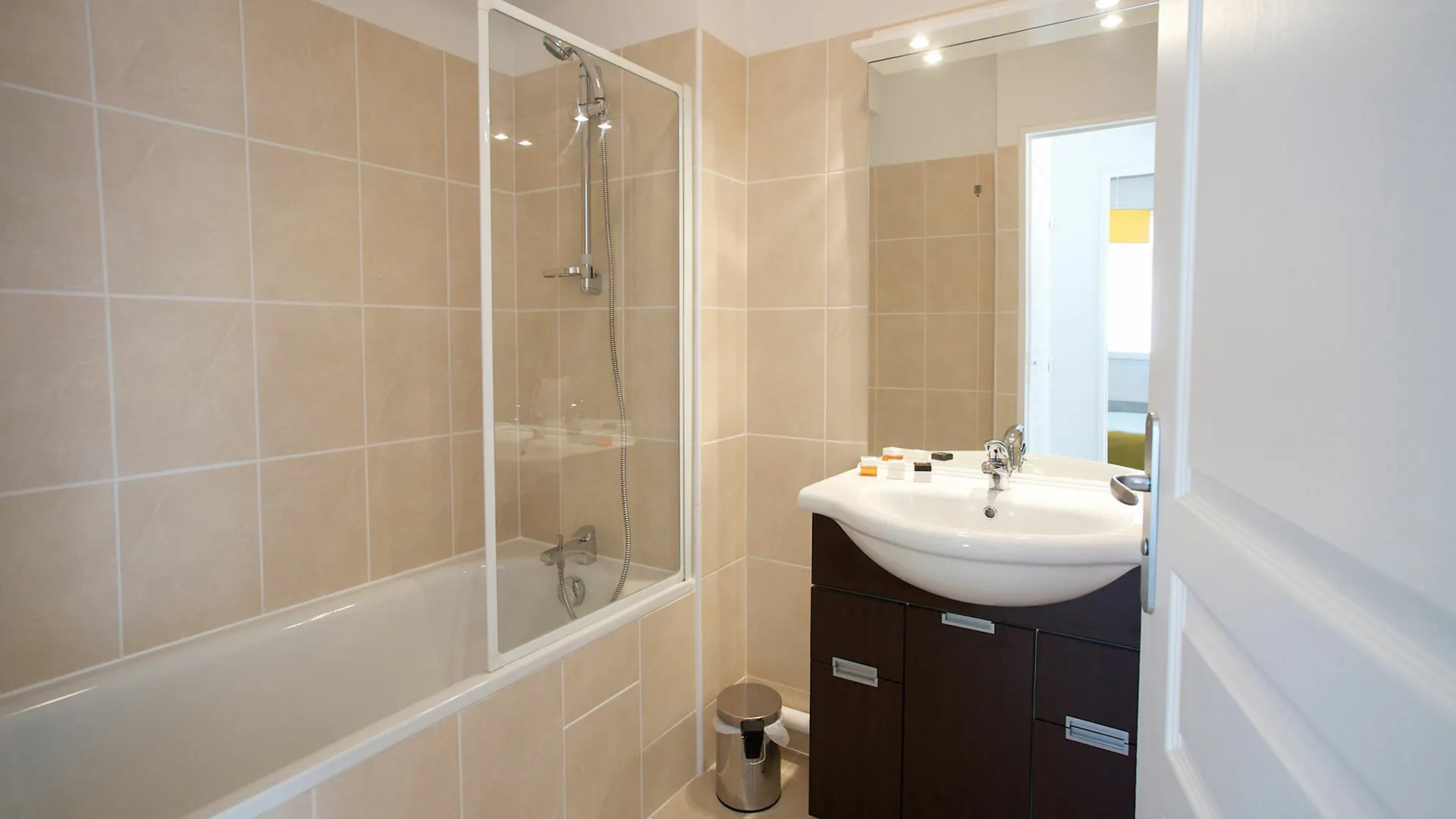 Residence Lagrange Vacances Les Terrasses Des Embiez Six-Fours-les-Plages 0*,