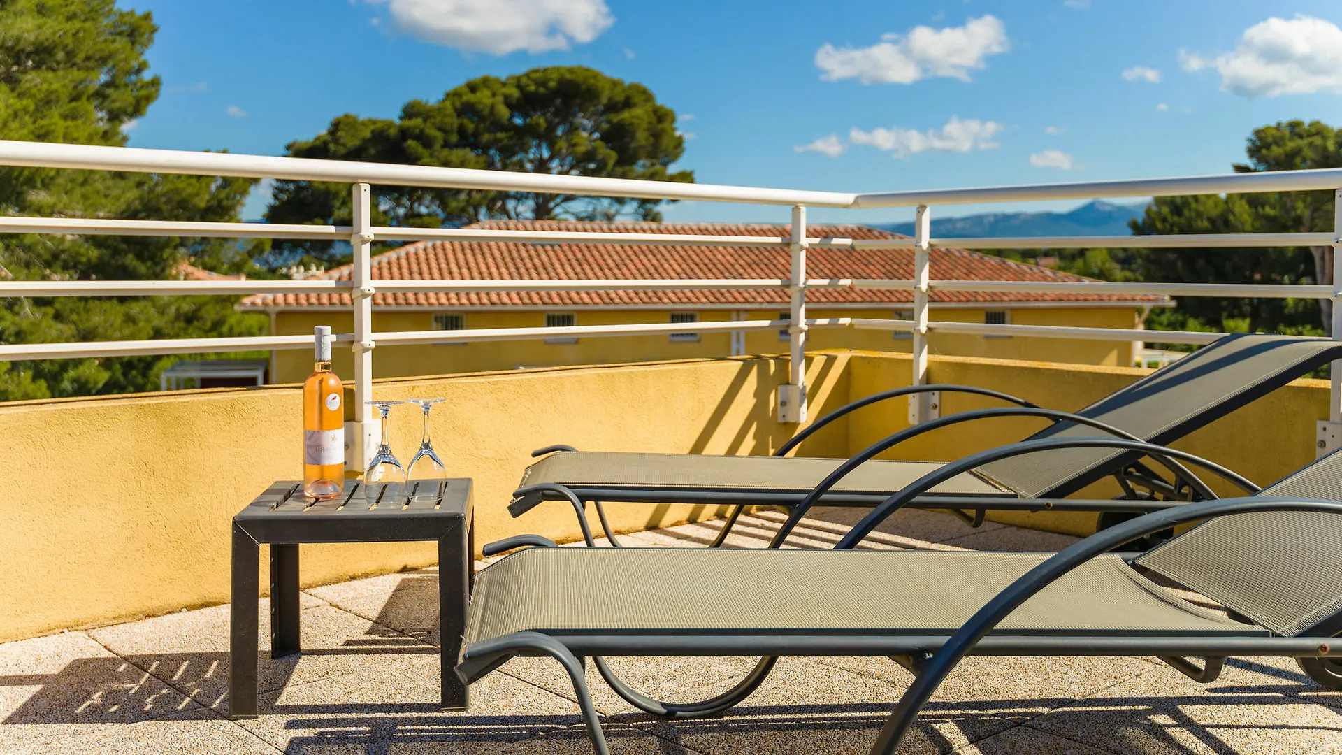 Апартаменты Residence Lagrange Vacances Les Terrasses Des Embiez Сис-Фур-Ле-Пляж